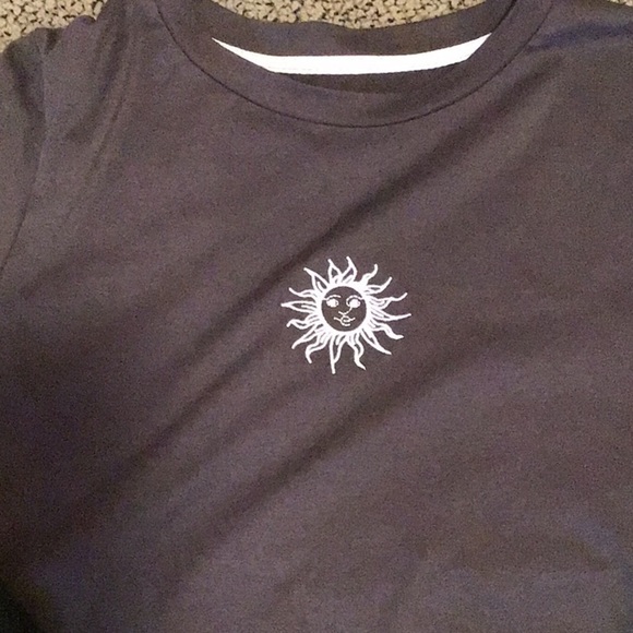 Romwe Two in One Cropped Shirt - Picture 2 of 5